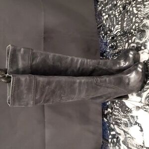 Vince Camuto Black Leather Platform Boots SZ 8